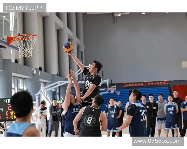 任骏飞领衔全队奋战新赛季展现篮球激情与团队精神的完美结合